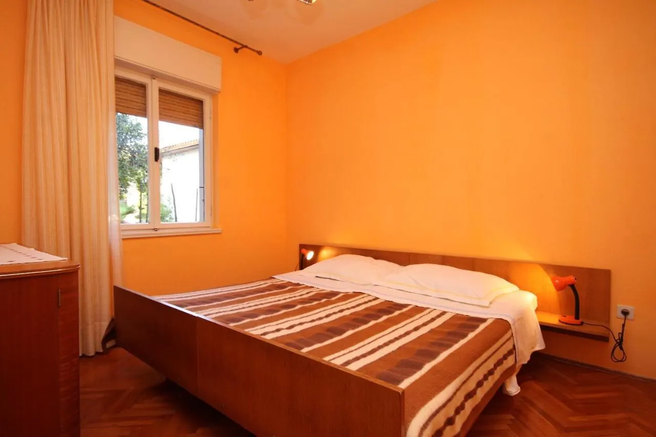 Apartments With A Parking Space Umag - 7125