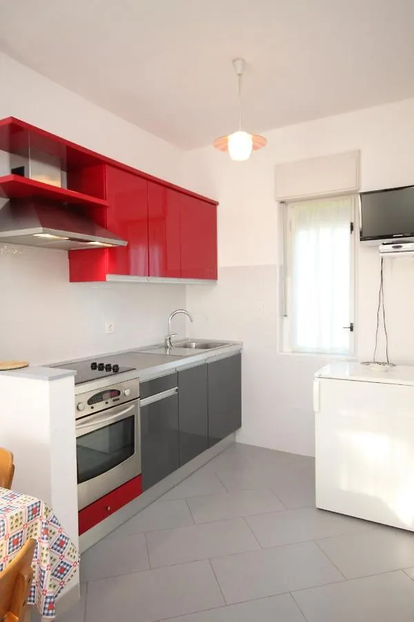 Apartments With A Parking Space Umag - 7125